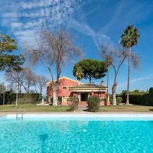 Villa Lucrecia, Morón de la Frontera