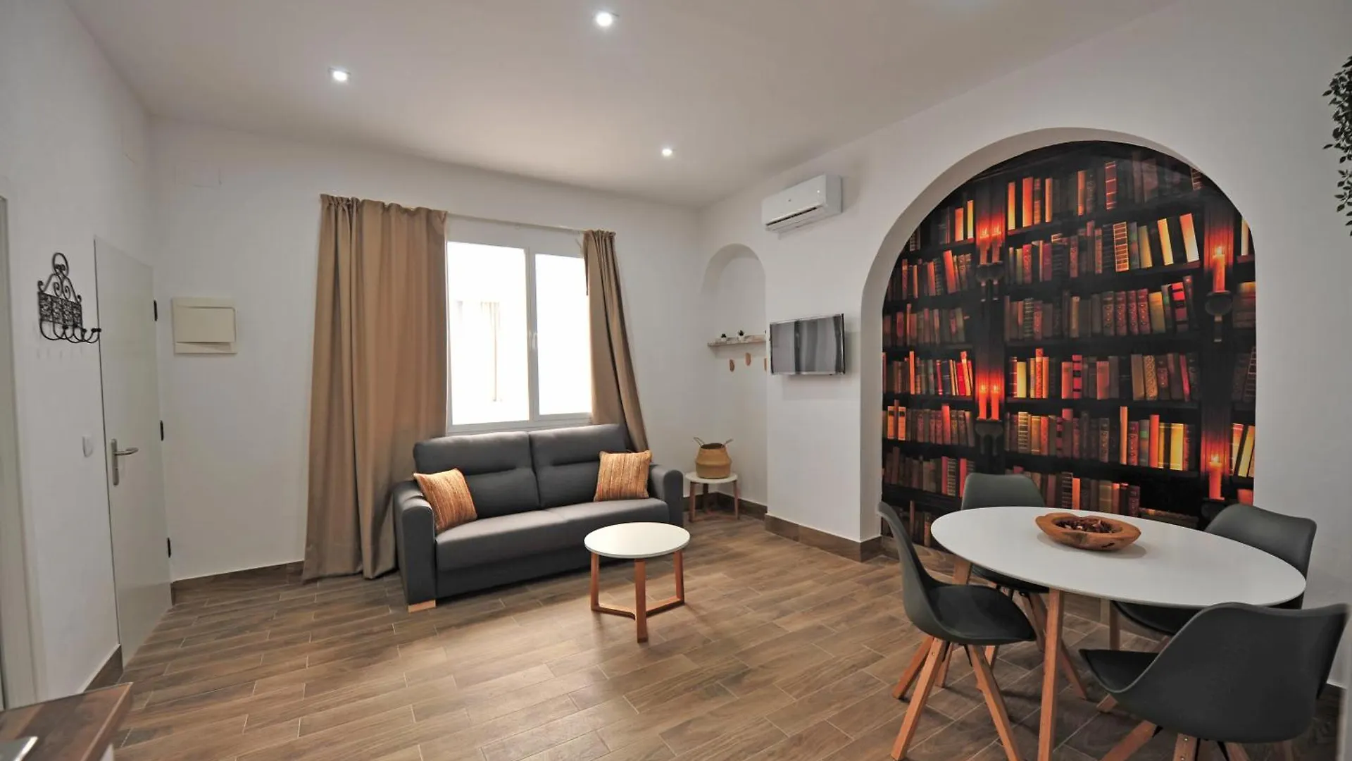 Apartment Palacete Centro Duque De Valais Jerez de la Frontera